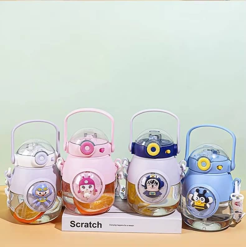 🌸 Gourde Enfant 3D Décorée – Design Mignon et Pratique 🌸